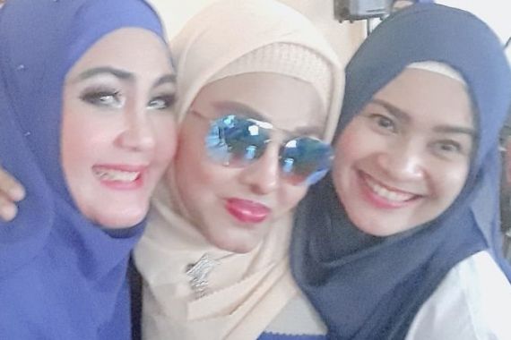 Neneng Anjarwati Meninggal Dunia, Ikke Nurjanah: Semoga Husnulkhatimah, Sayang - JPNN.COM