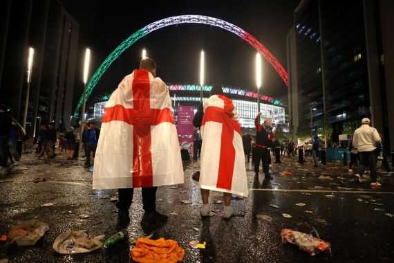 Federasi Sepakbola Inggris Terancam Sanksi Imbas Kerusuhan di Final EURO 2020 - JPNN.COM
