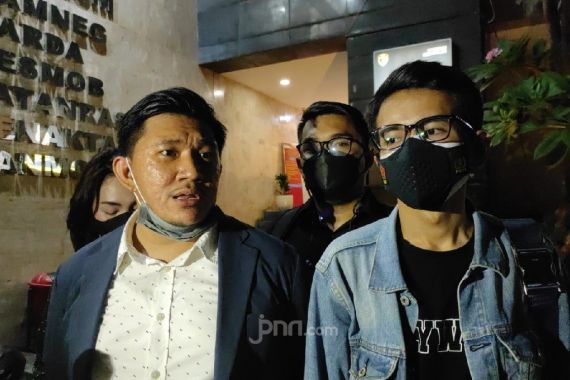 Adam Deni Mengaku Ditawari Uang Damai untuk Cabut Laporan terhadap Jerinx SID - JPNN.COM