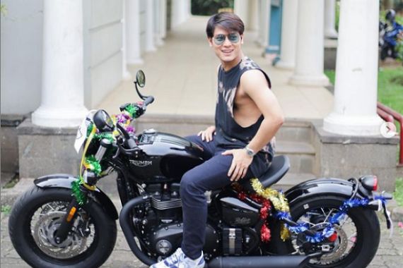 Rizky Billar Dapat Kado Motor Mewah dari Lesti Kejora, Harganya Wow - JPNN.COM