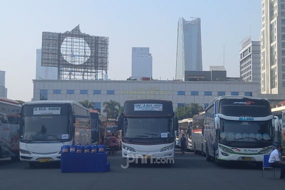 Langgar Izin Trayek Selama PPKM Darurat, 36 Bus Diamankan - JPNN.COM