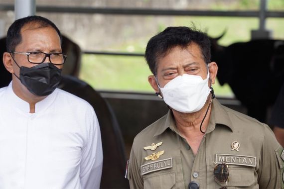 Mentan Syahrul Yasin Limpo Tinjau Kesiapan Kurban di Makassar - JPNN.COM