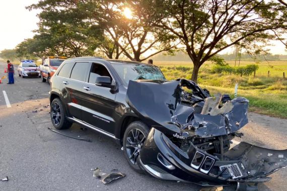Airbag tak Mengembang Saat Grand Cherokee Kecelakaan di Tol Kanci, Jeep Indonesia Angkat Bicara - JPNN.COM