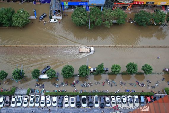 Jutaan Orang Terdampak Banjir Besar China, Bagaimana Kondisi WNI di Sana? - JPNN.COM