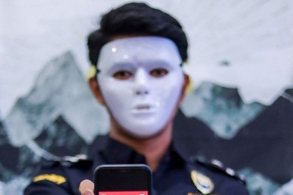 Bea Cukai dan Polri Mendorong Masyarakat Tak Ragu Melaporkan Penipuan Online - JPNN.COM