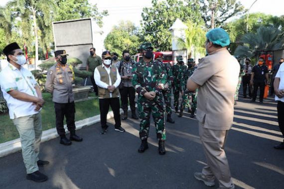TNI-Polri Siapkan Fasilitas Isoman dan Isolasi Terpusat di Setiap Wilayah - JPNN.COM