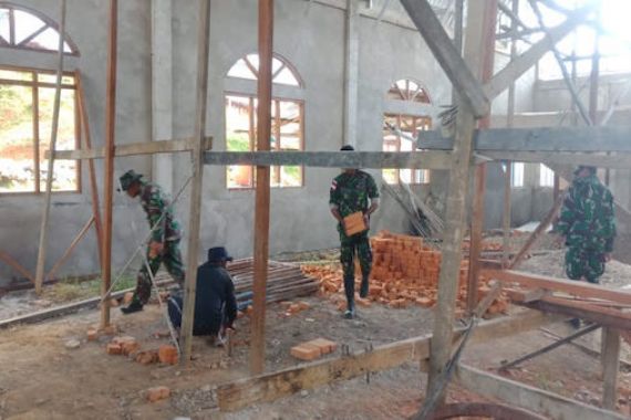 9 Prajurit TNI Terjun Langsung Menuju Gereja di Lanny Jaya Papua, Ada Apa? - JPNN.COM