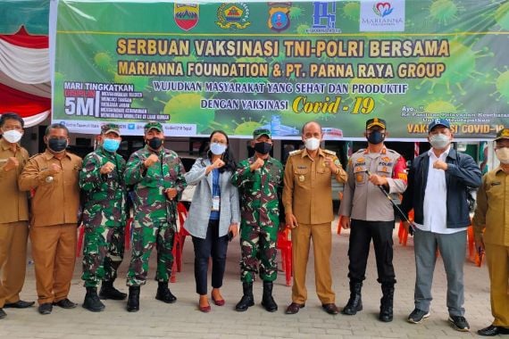 TNI Polri dan Yayasan Marianna Gelar Serbuan Vaksinasi Covid-19 di Samosir - JPNN.COM