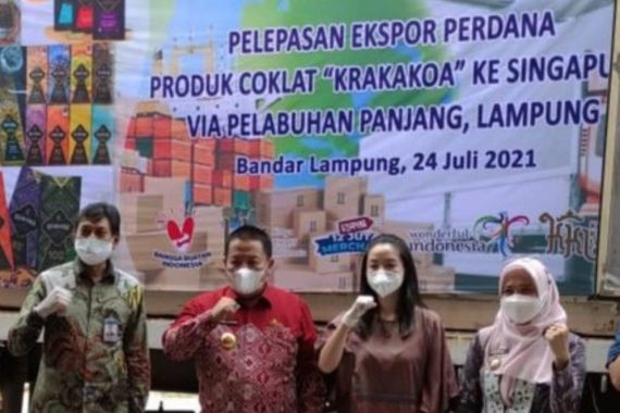 Cokelat Asal Lampung Mendunia Berkat Bea Cukai dan Pemda Setempat - JPNN.COM