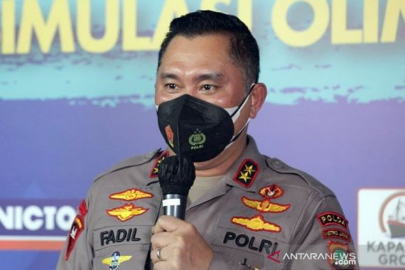 Irjen Fadil Mengapresiasi Masyarakat Jakarta tidak Termakan Hoaks Ajakan Demo - JPNN.COM