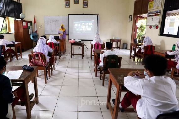 SIPLah Kemendikbud Ristek Pilih Platform Lokal untuk Pengadaaan Kebutuhan Sekolah - JPNN.COM