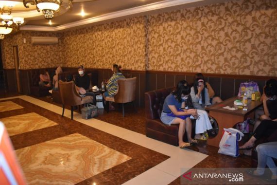 Satpol PP Jaksel Bergerak Usut Dugaan Prostitusi di Salah Satu Hotel Kebayoran Lama - JPNN.COM