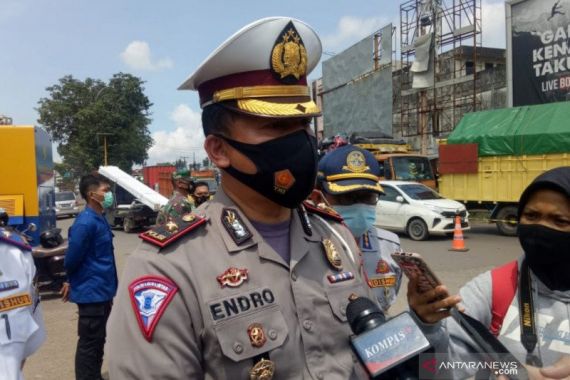 Polisi Tutup Ruas Jalan di Kota Palembang, Ada Apa? - JPNN.COM