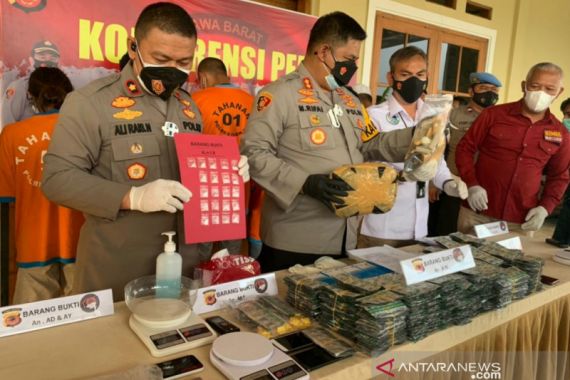 Ilham Rahmatulloh Sudah Ditangkap Polisi, Jual Sabu-Sabu Pakai Modus Baru  - JPNN.COM