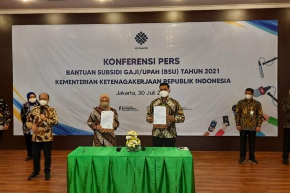 Pemerintah Memberi BSU, Ini Syarat Penerima   - JPNN.COM