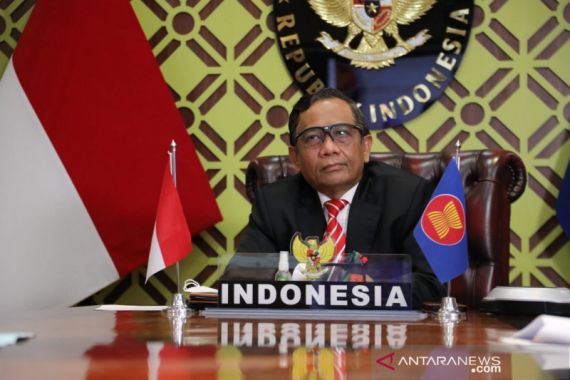 Mahfud MD Ingatkan Dewan Masyarakat Pilar Polkam Harus Dukung Peran ASEAN - JPNN.COM