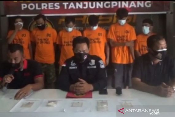 Dalam Waktu 4 Hari, Polres Tanjungpinang Menangkap 7 Pelaku Kejahatan Narkoba - JPNN.COM