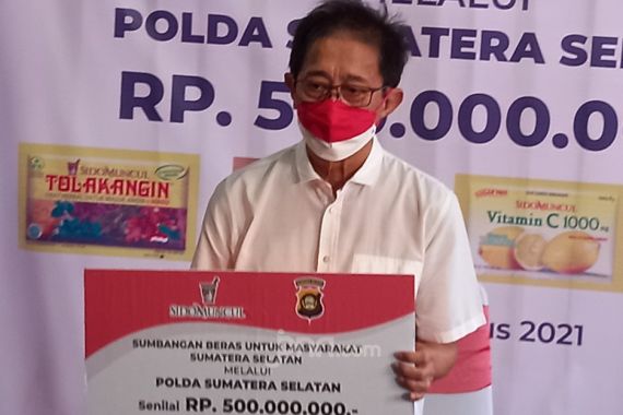 Sido Muncul Beri Bantuan Beras Senilai Rp 500 Juta untuk Masyarakat Sumsel - JPNN.COM