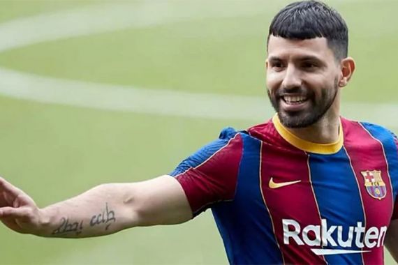 Gagal Main Bareng Messi, Aguero Pengin Putus Sama Barcelona - JPNN.COM