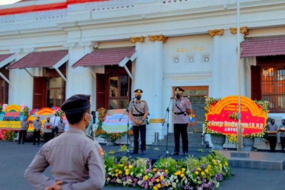 Kombes Yusep Resmi Menjabat Kapolrestabes Surabaya Menggantikan Kombes Isir - JPNN.COM