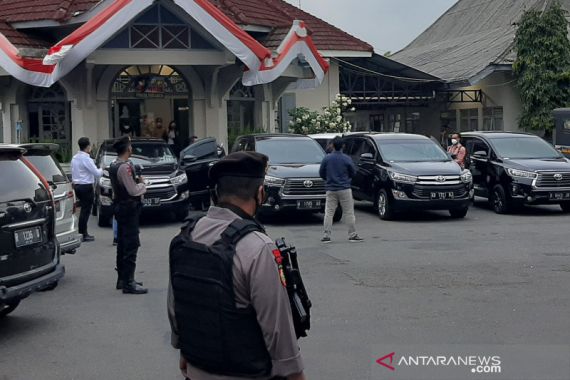 Kantor PT Bumirejo yang Diobok-obok KPK Ternyata di Rumah Pribadi Bupati Banjarnegara - JPNN.COM