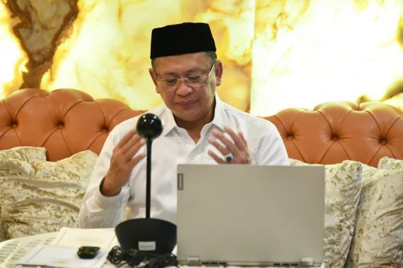 Ketua MPR Ajak Umat Islam Sukseskan Vaksinasi Covid-19 - JPNN.COM