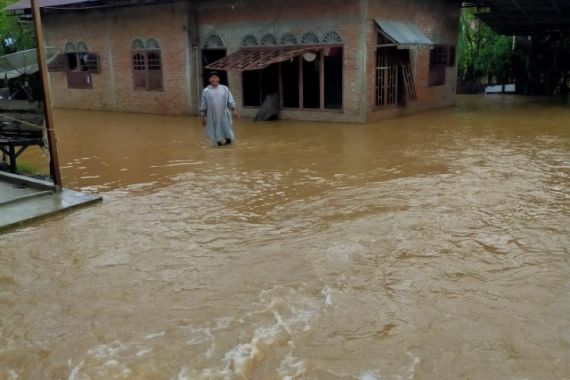 2 Kecamatan di Aceh Jaya Terendam Banjir, 3.115 Warga Terpaksa Mengungsi - JPNN.COM