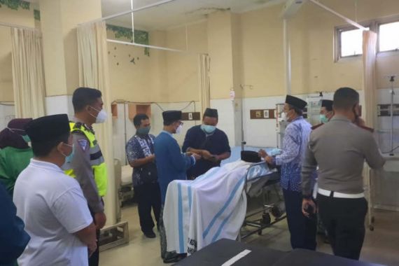 Detik-Detik Mengerikan Kecelakaan Mobil Ketum MUI di Tol Semarang-Solo - JPNN.COM