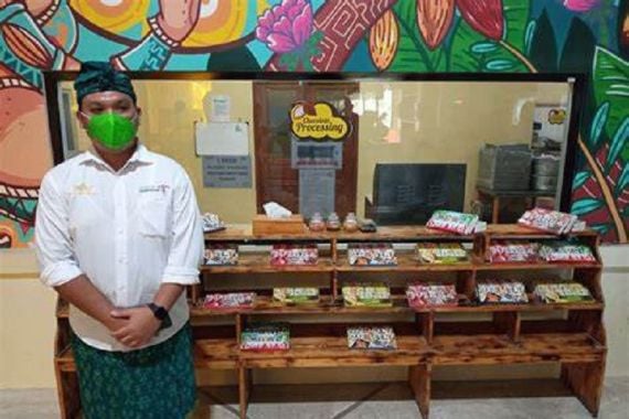 Duta Petani Milenial Sukses Ekspor Makanan Olahan Cokelat, Sebegini Nilai Omzetnya - JPNN.COM