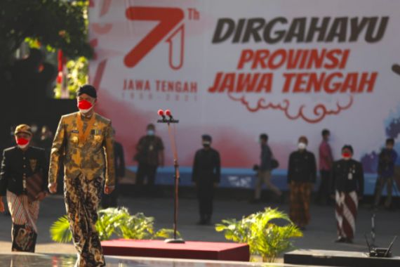 Pesan Menyentuh Gubernur Ganjar Pranowo di Peringatan HUT Jateng - JPNN.COM