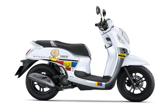 Honda Resmi Merilis Scoopy Edisi Spesial, Sebegini Harganya - JPNN.COM