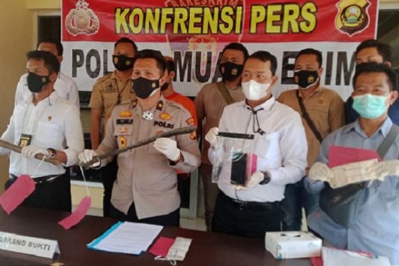 Irpan Adi Kritis Dibacok Rekan Kerja, Menyelamatkan Diri saat Pelaku Gali Lubang - JPNN.COM