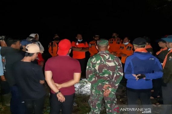 Evakuasi 30 Mahasiswa yang Terjebak di Gunung Amonggedo Dilakukan Pagi Ini - JPNN.COM