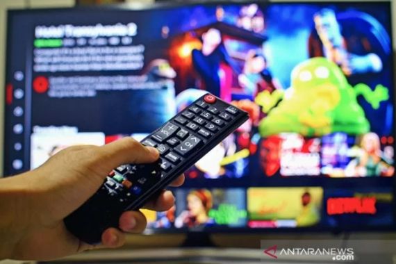Stafsus Menkominfo Beberkan Alasan Perpindahan TV Analog ke Digital - JPNN.COM