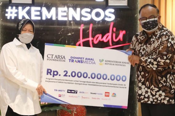 Kemensos Terima Bantuan Rp 2 Miliar dari CT ARSA dan Dompet Amal Transmedia - JPNN.COM