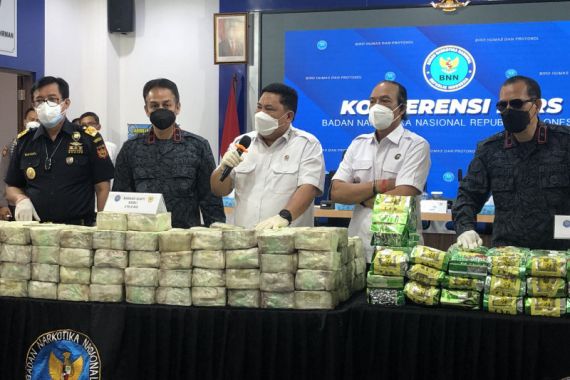 Gembong Narkotika Terbesar di Asia Tenggara Selundupkan Sabu-sabu Sebanyak Ini ke Indonesia - JPNN.COM