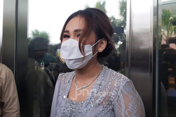 Ini Alasan Ayu Ting Ting Tak Memenuhi Panggilan Polda Metro Jaya - JPNN.COM