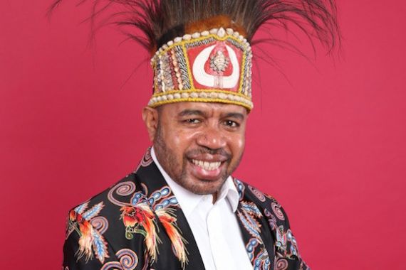 Orang Asli Papua Termarginal di BP Tangguh, Senator Filep Wamafma Merespons Begini - JPNN.COM