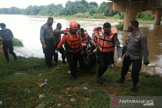 2 Hari Hilang di Sungai, Jumawan Ditemukan Tewas - JPNN.COM