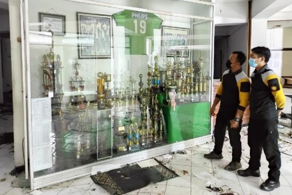 Dispora Surabaya Selamatkan Barang Bersejarah di Mess Karanggayam - JPNN.COM