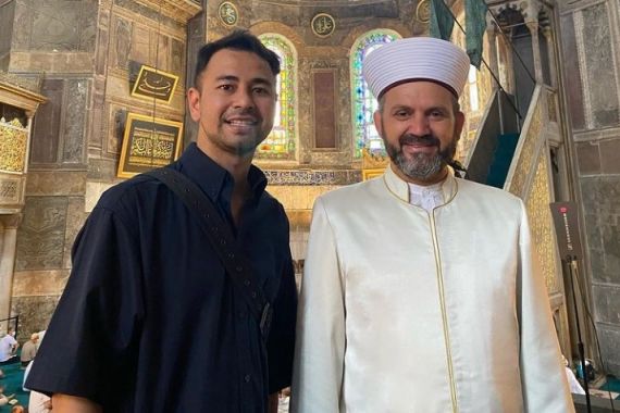 Datangi Hagia Sophia, Raffi Ahmad Bertemu Imam Besar Turki - JPNN.COM