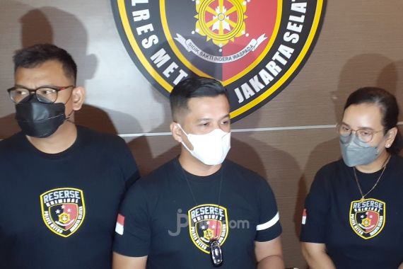 Sudah Ada Bukti Visum, Laporan Dhena Devanka Terhadap Jonathan Frizzy Berlanjut - JPNN.COM