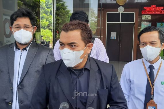 Banding Habib Rizieq Ditolak, Aziz Yanuar: Kezaliman Urusan Mereka - JPNN.COM