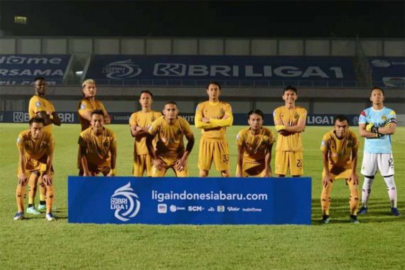 Diwarnai Satu Kartu Merah, Bhayangkara FC Menang 4-0, Persela Makin Hancur - JPNN.COM