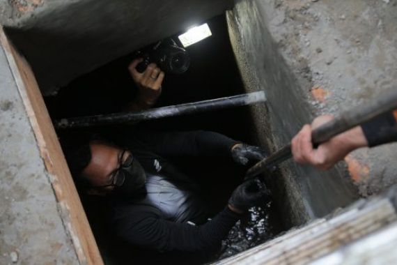 Terowongan Kuno Ditemukan Dekat Stasiun Bogor, Konon Tersambung ke Beberapa Tempat - JPNN.COM
