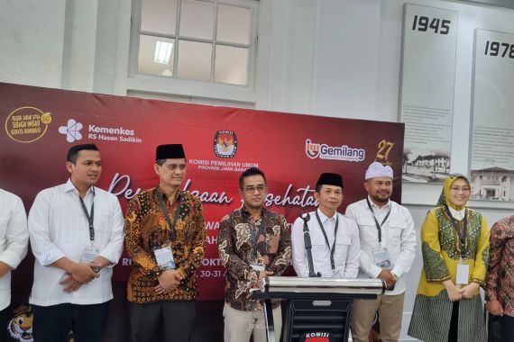 Dirut RSHS Sebut Kondisi Psikis Cakada di Jabar Baik, Boleh Bertarung di Pilkada 2024 - JPNN.COM