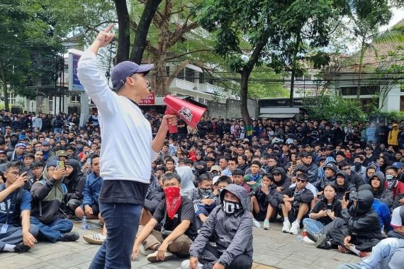 Kasus Dugaan Intimidasi Ofisial dan Pemain Persib pada Bobotoh, Ini Hasil Investigasinya - JPNN.COM