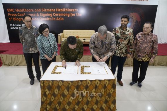 Pertama di Asia, EMC Healthcare Hadirkan Alat Tercanggih Pendeteksi Kanker - JPNN.COM