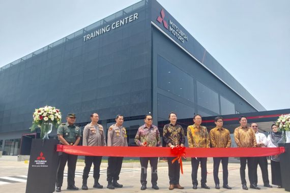 Memastikan Tetap Kompetitif, MMKSI Meresmikan Mitsubishi Motors Training Center - JPNN.COM