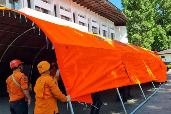 Detik-detik Gedung Sate Diguncang Gempa, Pegawai Loncat dari Ruang Setda - JPNN.COM